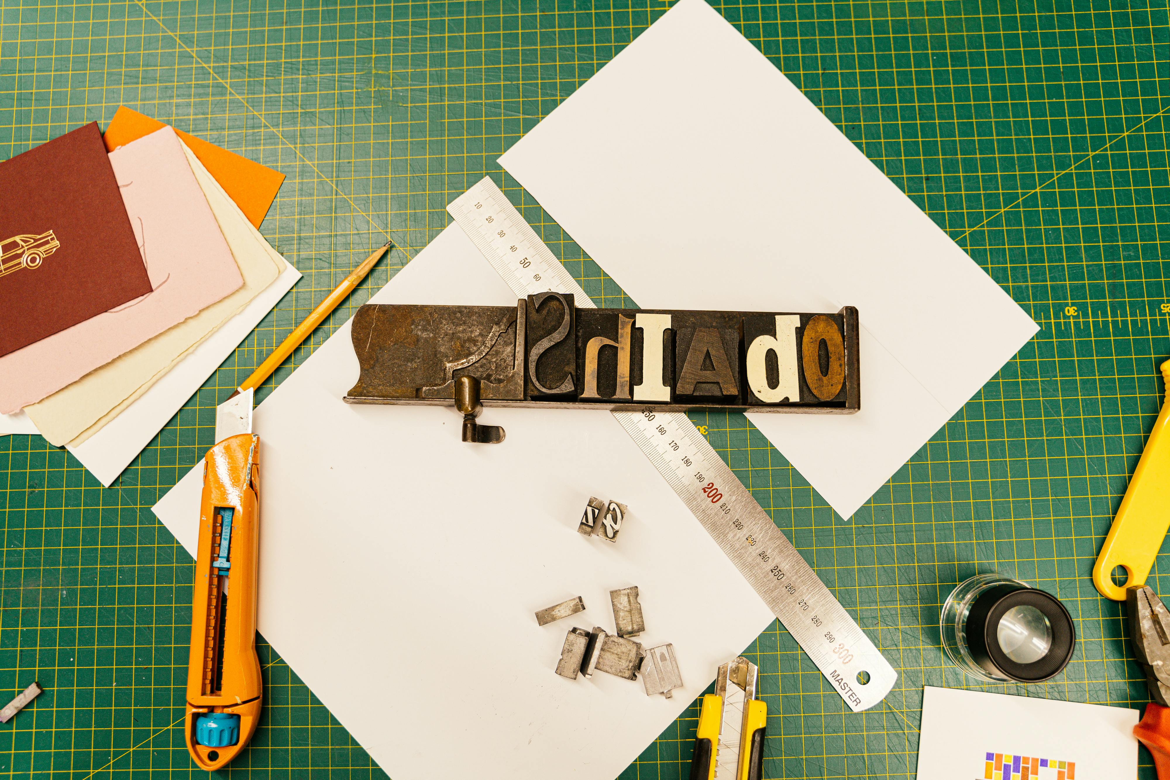 Custombee.app - Shopify-App für individuelles Produkt-Dropshipping